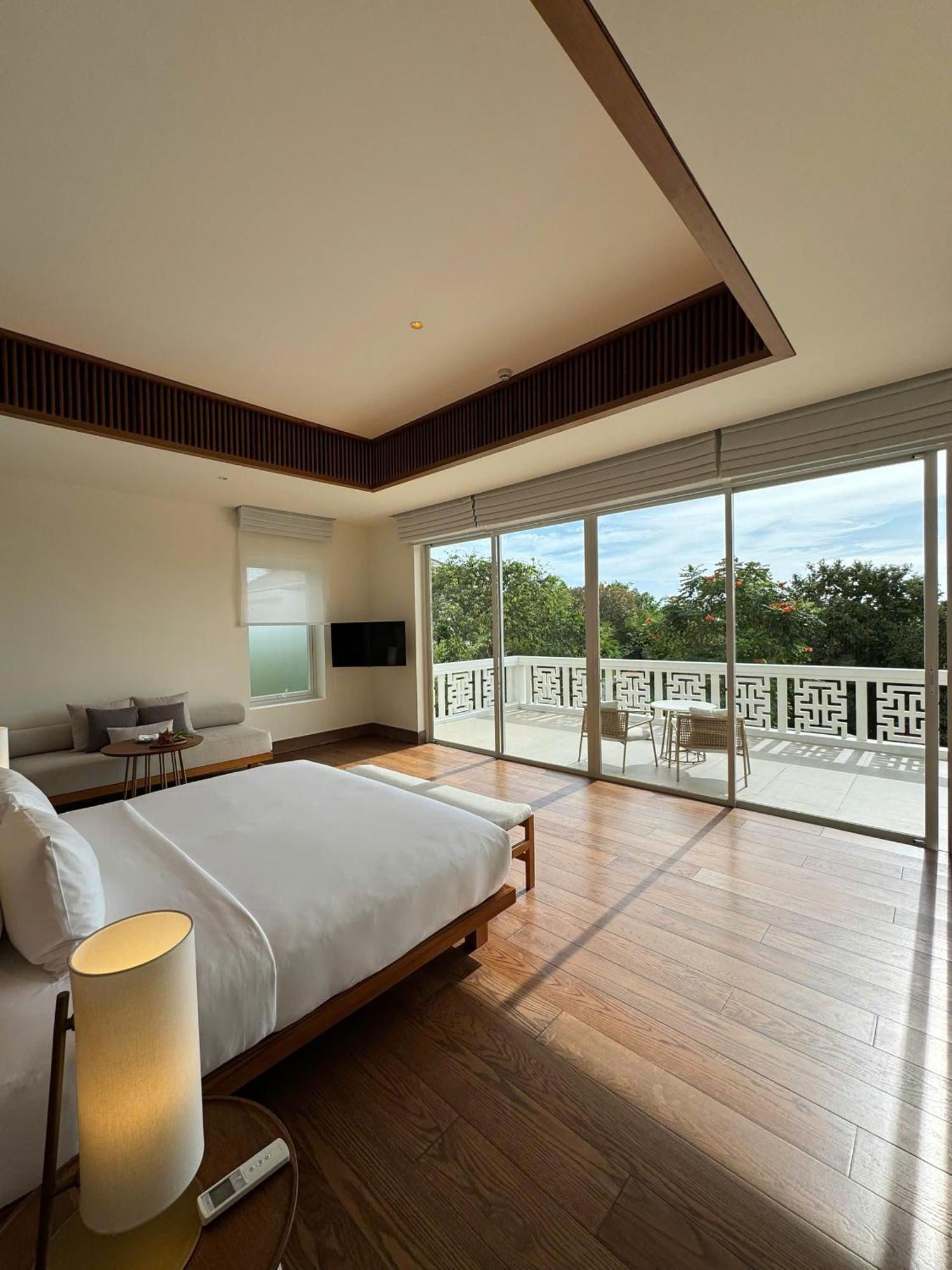 Azerai Ke Ga Bay Hotel Exterior photo